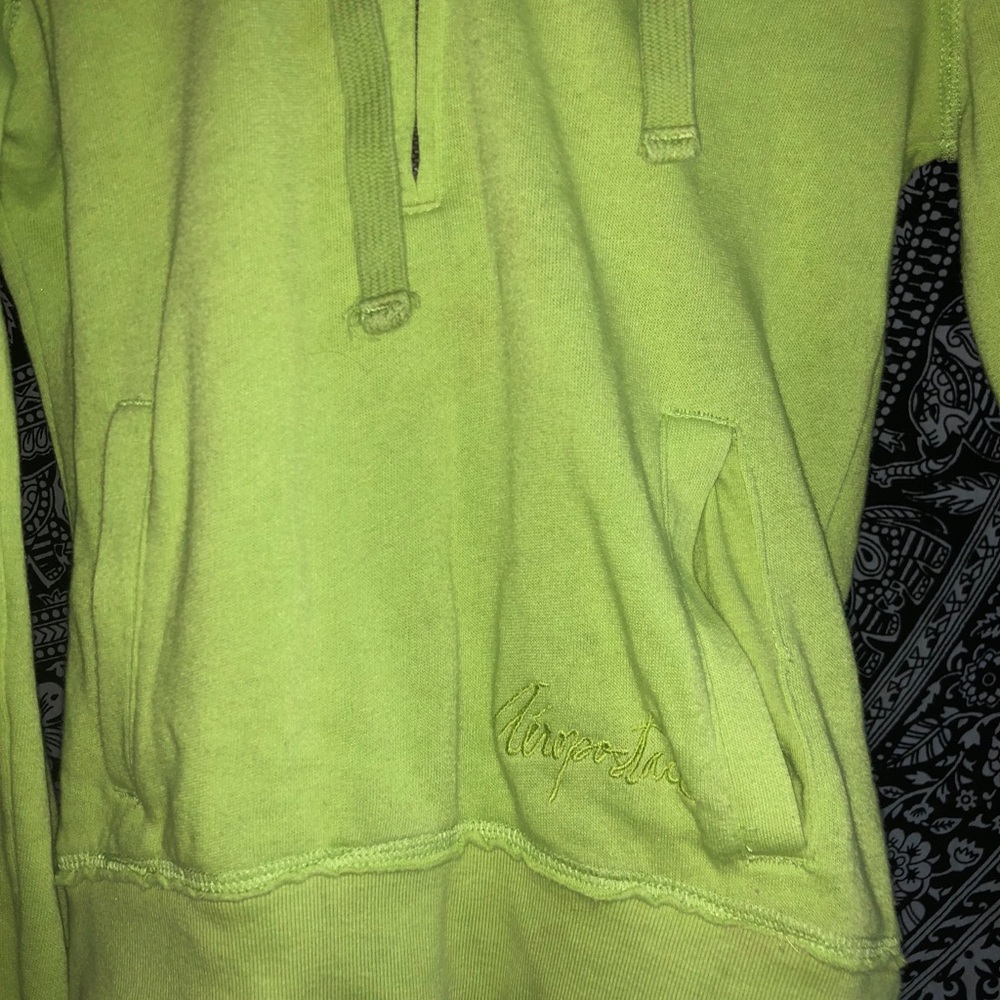 Aeropostale green pullover sweatshirt